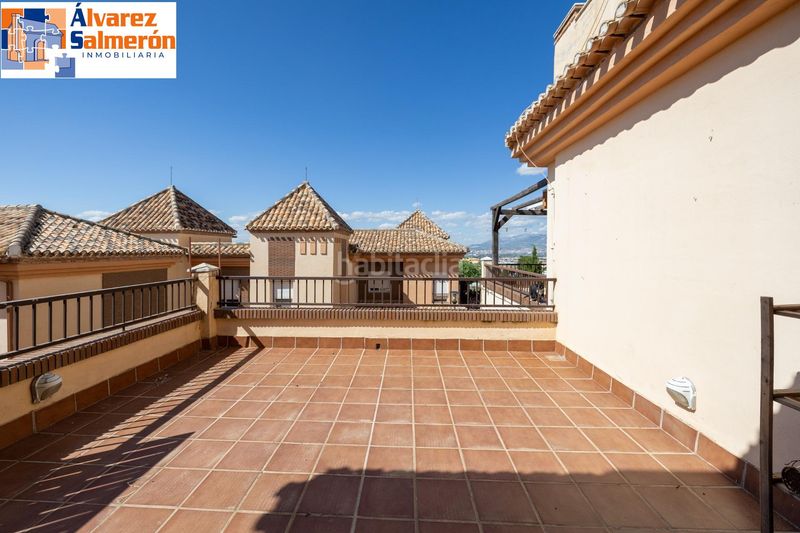 Foto 4378d0ac-cd0f-4294-87b4-d4fdbb4f1d82. Casa adossada amb calefacció aparcament piscina a Gabias (Las)