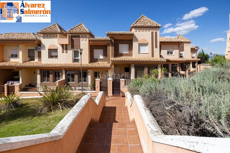 Foto 50bb95b9-36ee-4ab1-ac49-c3a1a7bd3c0d. Casa adossada amb calefacció aparcament piscina a Gabias (Las)