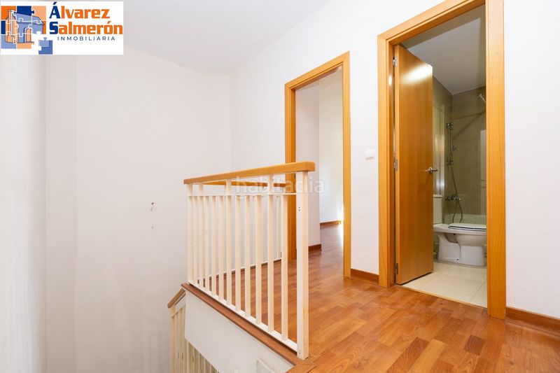 Foto eea38c19-7235-4b84-9489-8ce8510fb600. Casa adossada amb calefacció aparcament piscina a Gabias (Las)