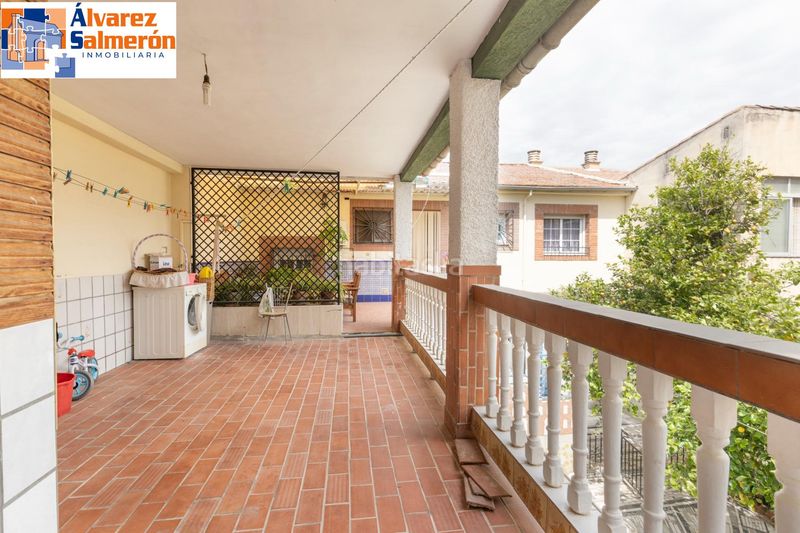 Foto 00965c5f-5f1d-48f7-b490-682e3641262b. Casa amb aparcament a San Miguel Armilla