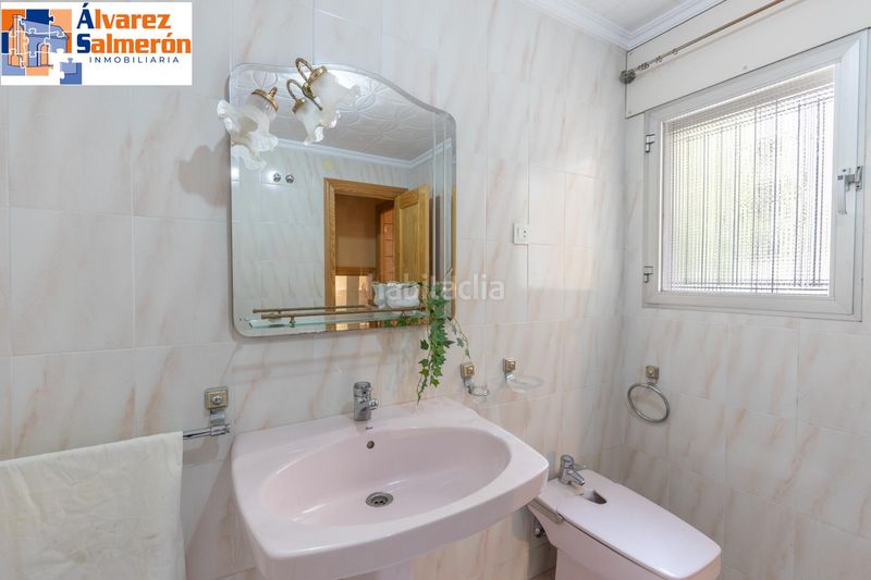 Foto 1c80d65a-049d-4813-af95-20ca348d9143. Casa amb aparcament a San Miguel Armilla