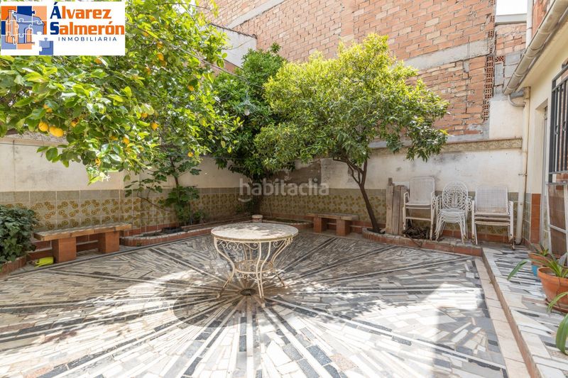 Foto b5836857-2834-4f3c-b733-8103fef77e4d. Casa amb aparcament a San Miguel Armilla