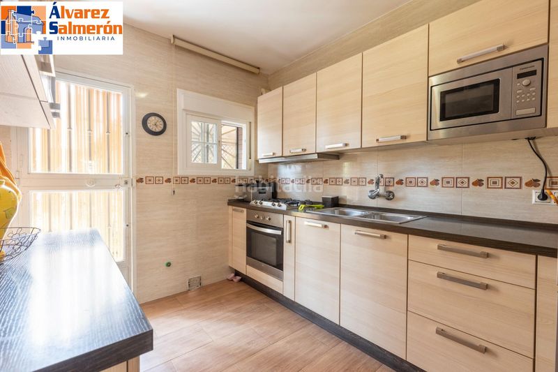 Foto c611176e-10e2-42d1-b5ae-0a572295eb88. Casa amb aparcament a San Miguel Armilla