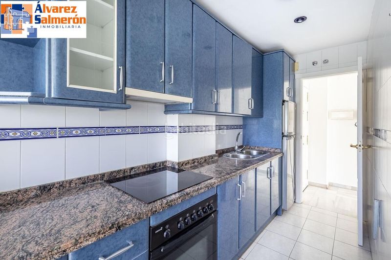 Foto d7796fd7-ad61-49bd-ac99-31becd2bb1e3. Piso perfecto piso en Cenes de la Vega