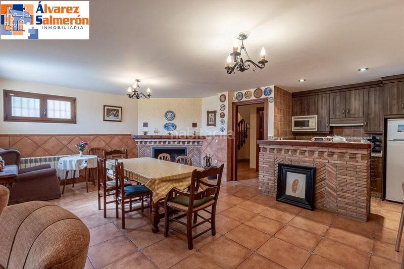 Foto d2cee35f-ac91-4695-ad80-32380652b276. Casa amb calefacció aparcament a Cájar