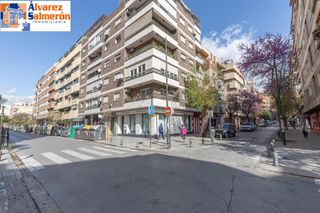 Local Comercial  Calle calle mulhacén, 8. Amplio local comercial en una de las zonas más consolidadas de g