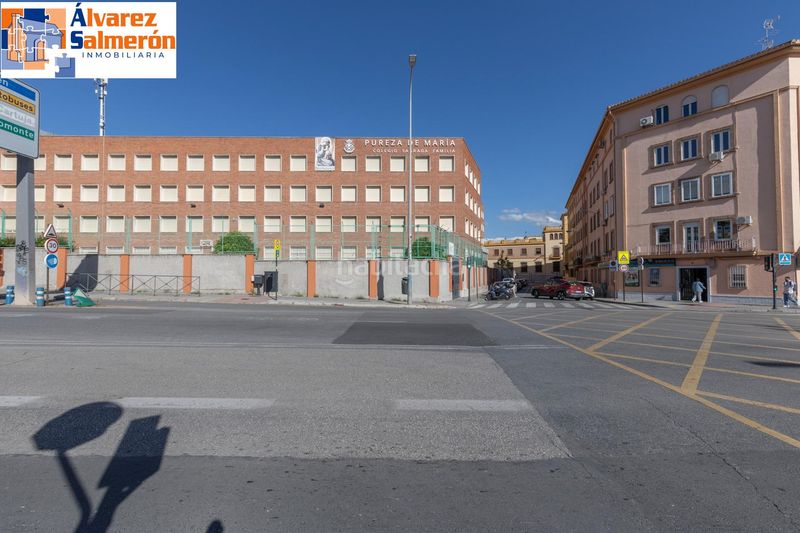 Foto c8e9e04f-1c98-4de5-9e2f-8cb36caa7021. Pis amb calefacció a Centro - Sagrario Granada