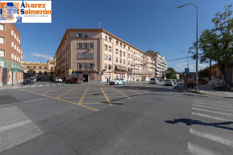 Foto d7b34d96-6356-4043-a1b9-6836a4490d09. Pis amb calefacció a Centro - Sagrario Granada