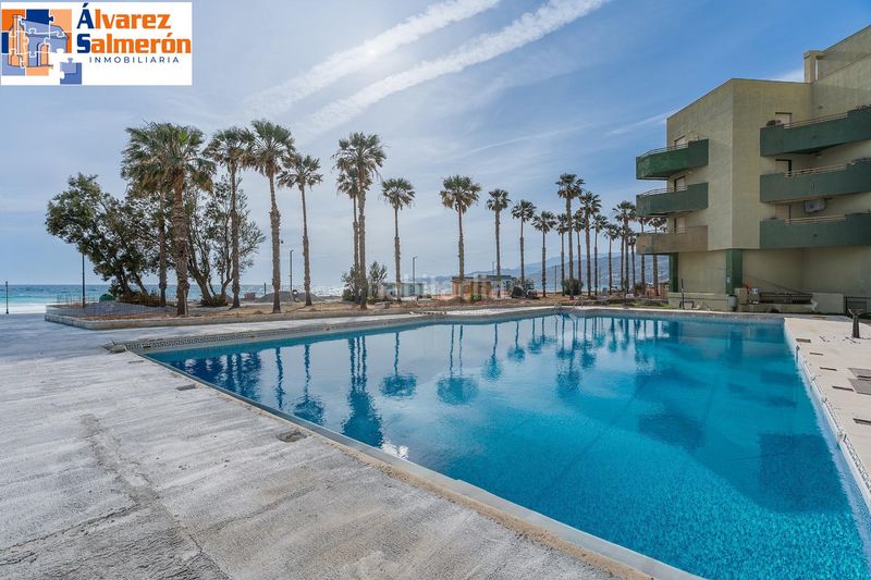Foto de88eb81-9721-4fa8-b2c9-84c2c718a680. Pis amb piscina a Salobreña costa Salobreña