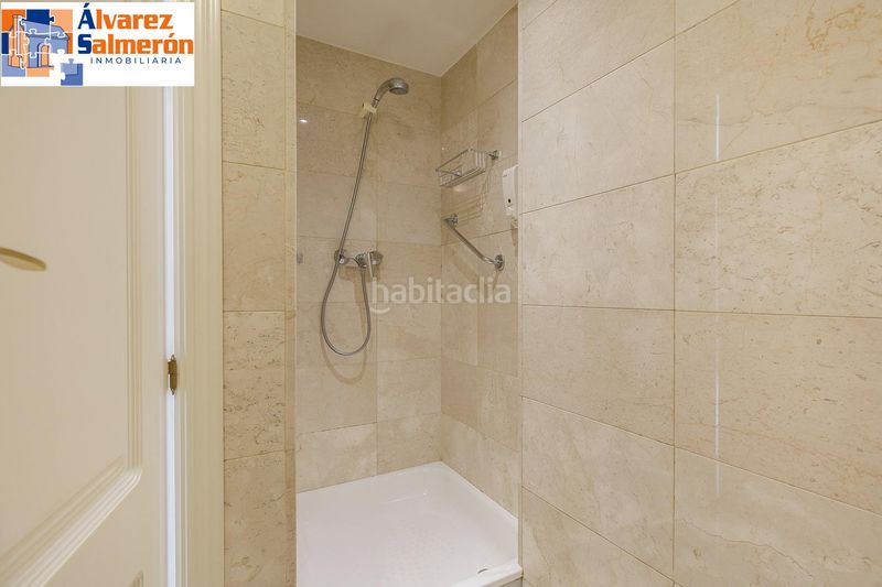 Foto ecbafff6-86a2-4185-a8b5-15fecbbc9588. Casa adossada amb calefacció aparcament a San Miguel Armilla