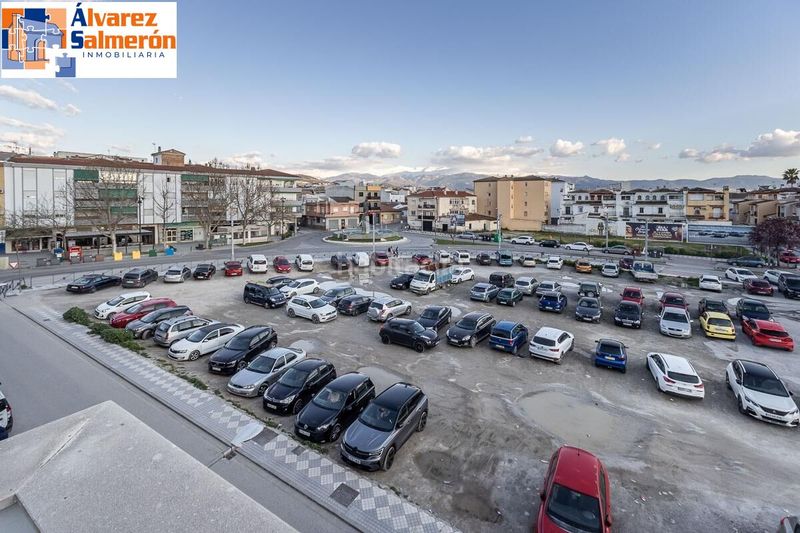 Foto 4aa95e5b-e291-4acb-bfc0-a01ea76092f9. Casa amb calefacció aparcament a Maracena