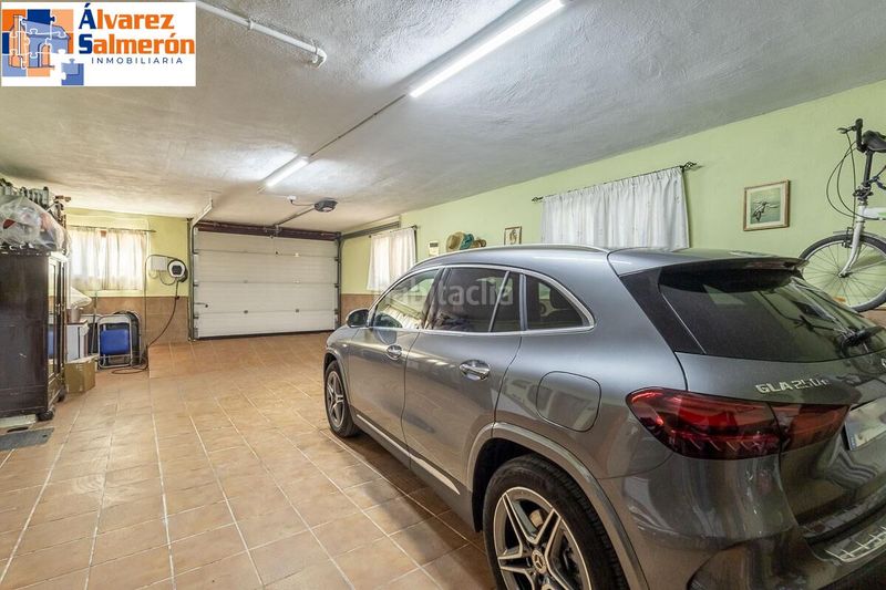 Foto c7f71a86-3e50-49e5-b772-5e54c51c1bb6. Chalet  . en Albolote