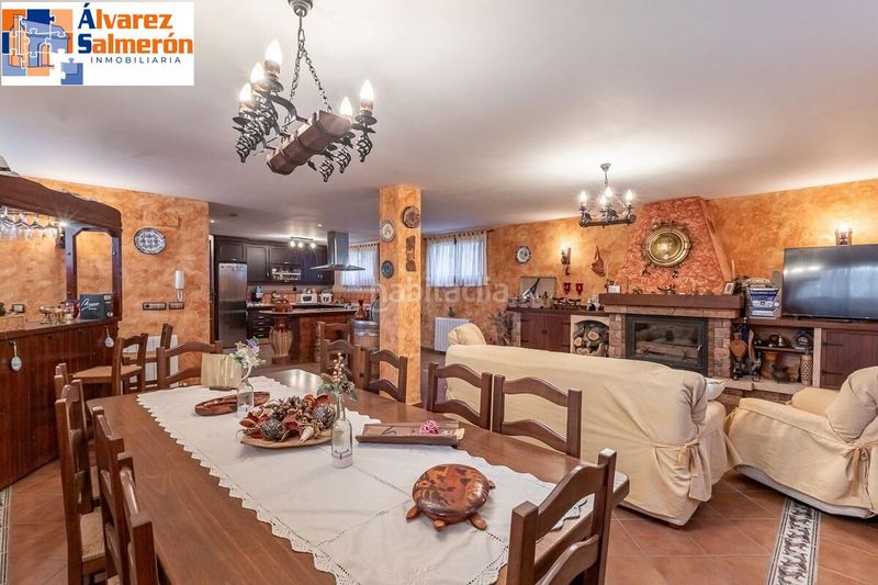 Foto d03285fe-68f1-4bd3-b8c0-5f81430d74f9. Chalet  . en Albolote