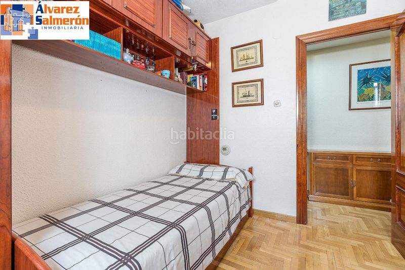 Foto bac45989-ba3b-4be4-8ba4-7769950b1d01. Pis a Pajaritos Granada