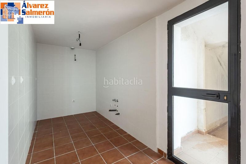 Foto 21fda51c-e899-447f-ba1d-23977197ba44. Casa adossada amb calefacció aparcament piscina a Albolote