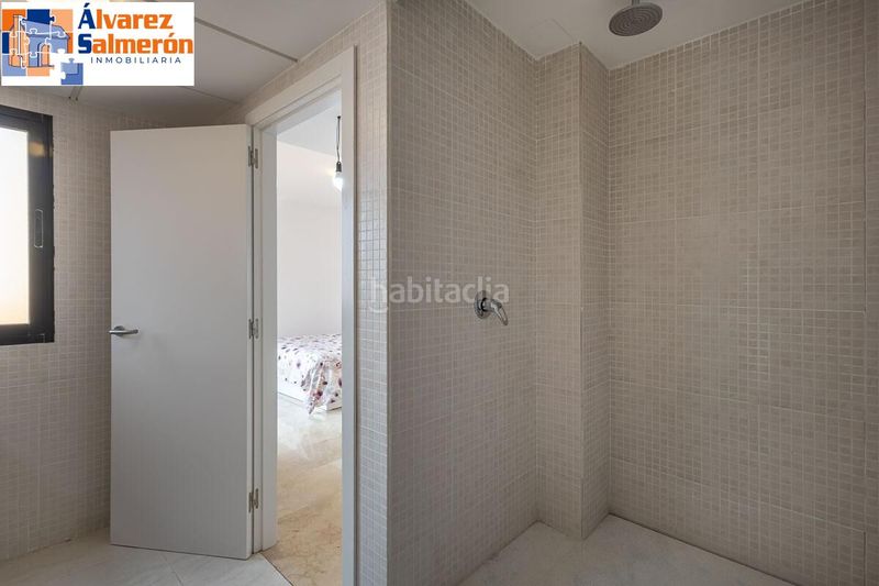 Foto c6bfa38a-300e-464d-86e2-a2ea37d537e6. Casa adossada amb calefacció aparcament piscina a Albolote