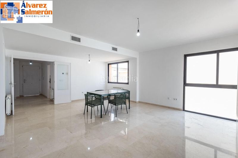 Foto f3febfac-c58d-4a22-8b64-6315af04fb45. Casa adossada amb calefacció aparcament piscina a Albolote