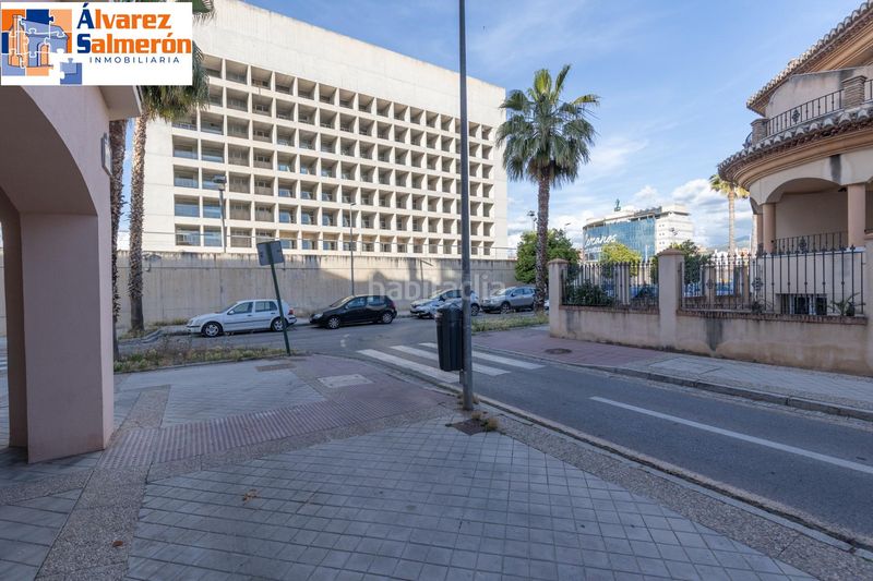 Foto dfdfcdaf-3c70-44f0-aadf-fe12c251f082. Xalet amb aparcament a Parque Lagos Granada