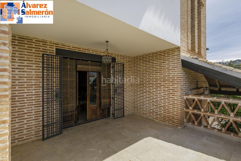 Foto 119ea0bc-9020-49fb-9280-31098bd0718b. Xalet amb calefacció aparcament piscina a Altos de la Zubia Zubia (La)