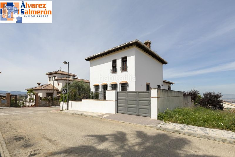 Foto ff94f6a0-56e6-4dab-88c6-20f2b518d553. Xalet amb calefacció aparcament piscina a Altos de la Zubia Zubia (La)
