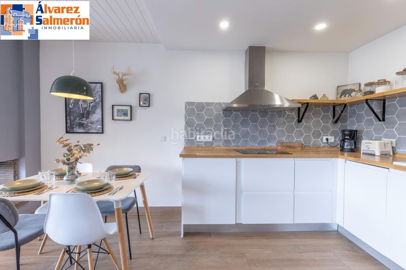 Foto a2a3dfcb-50a1-462b-9495-108646687e1a. Piso en calle calle torcal 6 en Zona alta Sierra Nevada