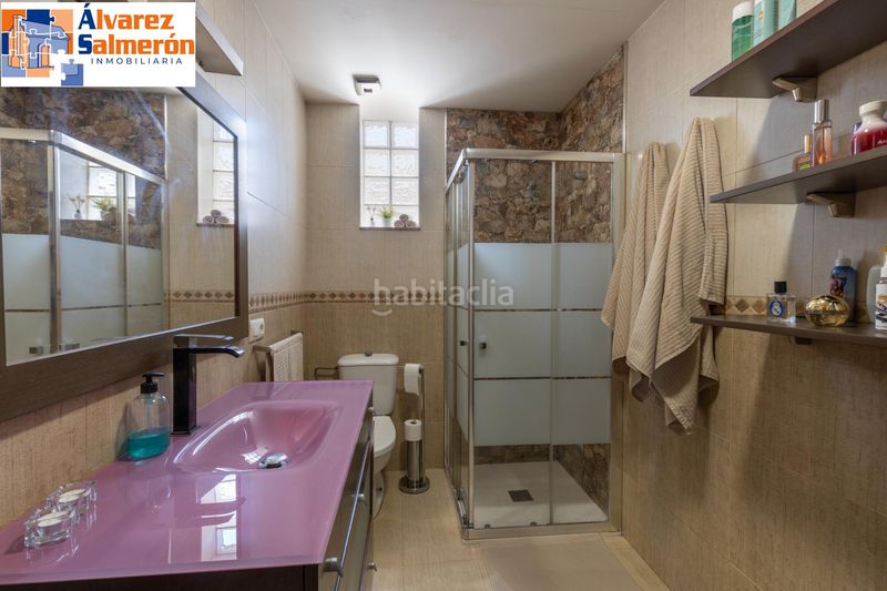 Foto bebf5838-2486-4cb7-9a28-5bd9251d349b. Àtic amb aparcament a Ayuntamiento Alhendín