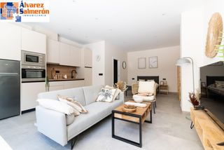Estudi  Calle tamboril. Vivienda amueblada junto al rio!
