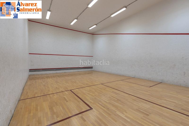Foto d68368db-c1c8-4ef2-b767-86697cff1474. Casa amb calefacció aparcament piscina a La Zubia Ciudad Zubia (La)