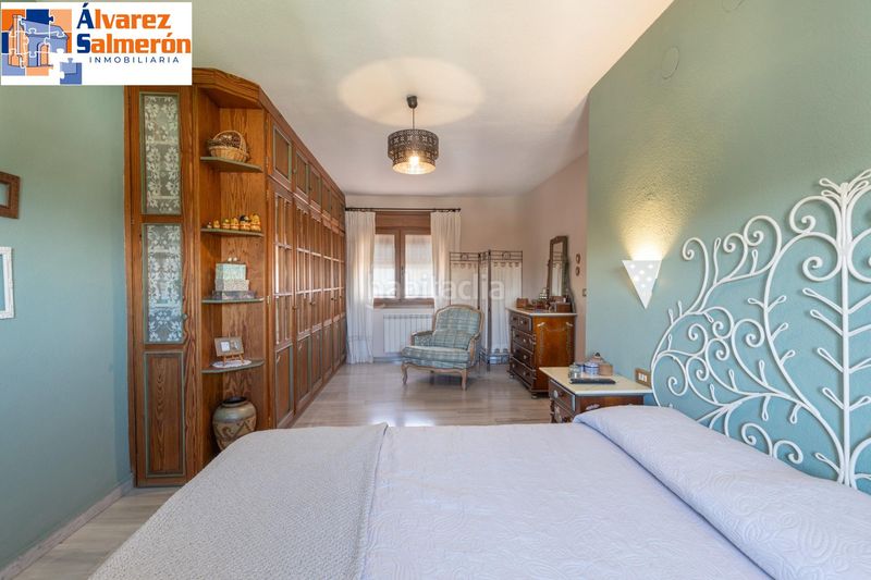 Foto eedaf5bb-09c3-4971-a79f-946215ed1c56. Casa amb calefacció aparcament piscina a La Zubia Ciudad Zubia (La)