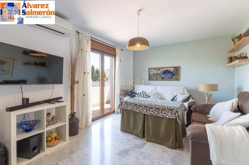 Foto f33bfd02-299f-4f05-a58b-2391e9cdcc78. Casa amb calefacció aparcament piscina a La Zubia Ciudad Zubia (La)