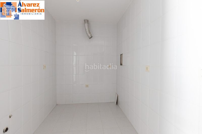 Foto f0d714d3-3c0c-43c8-b306-00e79eeb9c60. Àtic amb aparcament a Cenes de la Vega