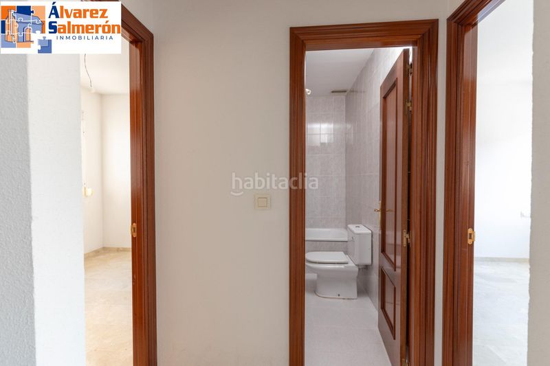 Foto fa4e27a3-eb11-49de-a615-bafa53af1678. Àtic amb aparcament a Cenes de la Vega