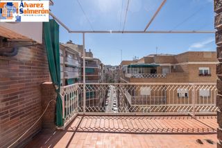 Àtic  Calle cisne. Precioso ático orientacion este en pajaritos con mucha luz