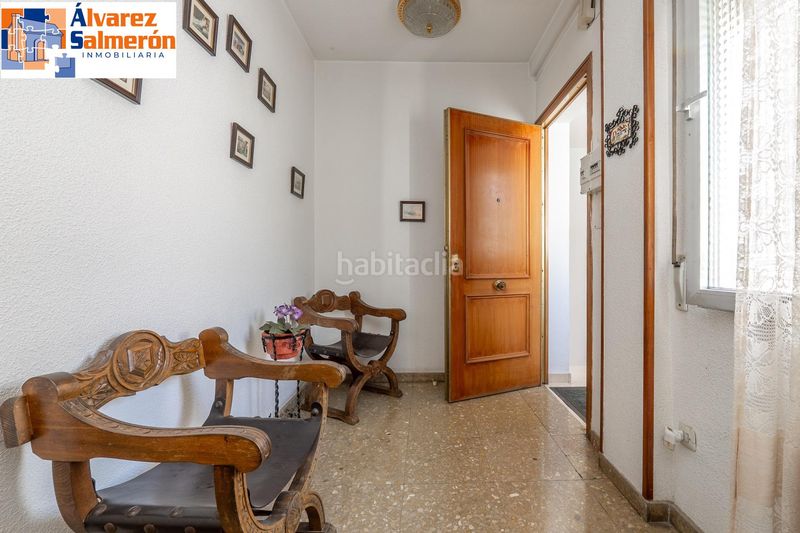 Foto d99b0cd4-7b31-4138-8efa-d32957370b90. Àtic a Pajaritos Granada