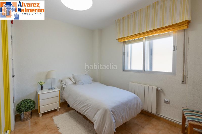 Foto 09a745ae-b88a-4aac-9ea6-eb81eb8b4e7f. Casa adossada amb calefacció aparcament a Avda. De los Ogíjares Armilla