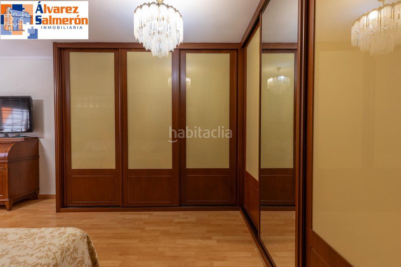 Foto a7a78a7f-aa46-4680-9141-5e195a14653e. Casa adossada amb calefacció aparcament a Avda. De los Ogíjares Armilla