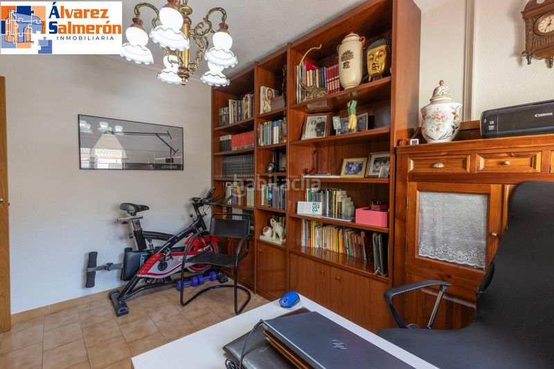 Foto aa6766d7-1b0e-4fd5-829d-ec522f188826. Casa adossada amb calefacció aparcament a Avda. De los Ogíjares Armilla