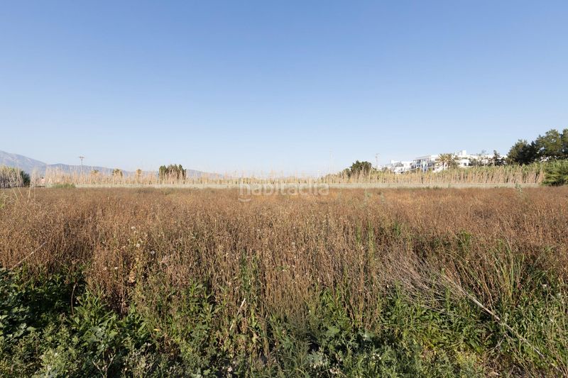 Foto b089cb7a-f6c1-43d5-a78c-777889ad666c. Terreny residencial a Playa de Granada Motril