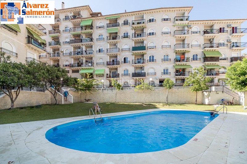Foto 461e7e2f-b16d-49d1-ad56-1bc1b1554ec5. Pis amb aparcament piscina a Cenes de la Vega