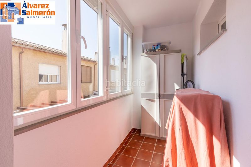 Foto 09dd8ed3-5d1b-4437-8845-e7d3ba0ed601. Casa adossada amb calefacció aparcament a Poniente Armilla