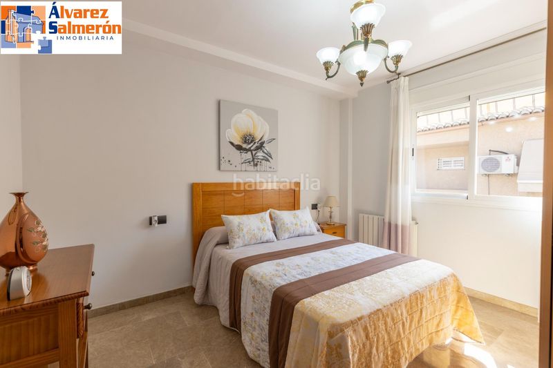 Foto 5be11089-5a9b-4057-89a8-a8e775367c8f. Casa adossada amb calefacció aparcament a Poniente Armilla