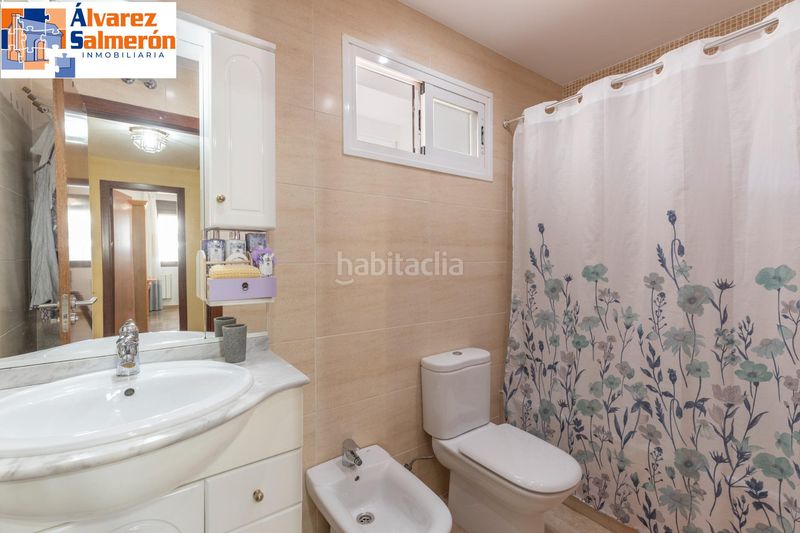 Foto 65774c0a-e2a9-4f94-ba82-ebf2c295334d. Casa adossada amb calefacció aparcament a Poniente Armilla