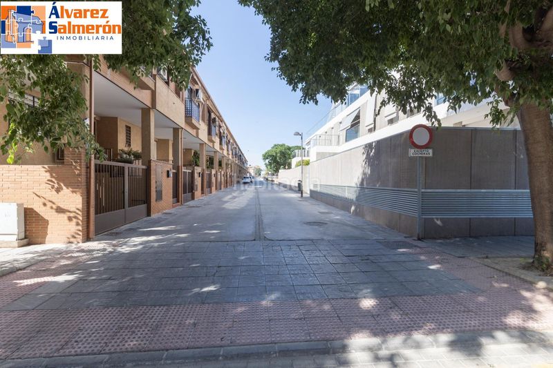 Foto 94fcea88-c8d5-430c-b992-7b8205c3f3d1. Casa adossada amb calefacció aparcament a Poniente Armilla