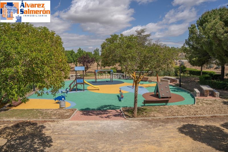 Foto c3000ac8-b082-4d23-926a-ed85a74e9f18. Xalet amb calefacció aparcament piscina a Dílar