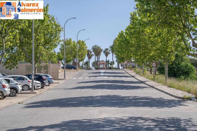 Foto ea7ee7b3-4c58-4e61-967f-8861502a44a4. Xalet amb calefacció aparcament piscina a Dílar