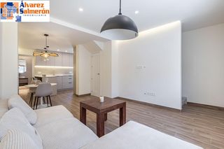 Maison à Avda. De los Ogíjares. Casa reformada en armilla