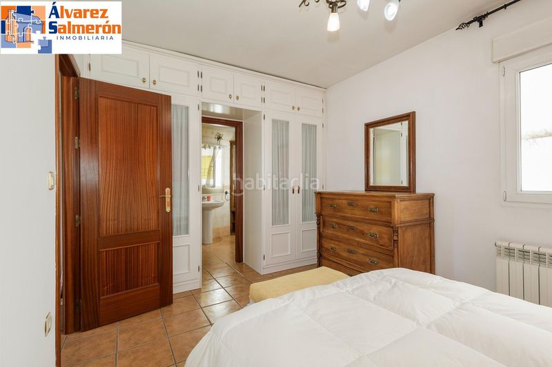 Foto 14827113-a678-46f5-a03f-b7841046079b. Casa adossada amb calefacció aparcament a Bola de Oro Granada