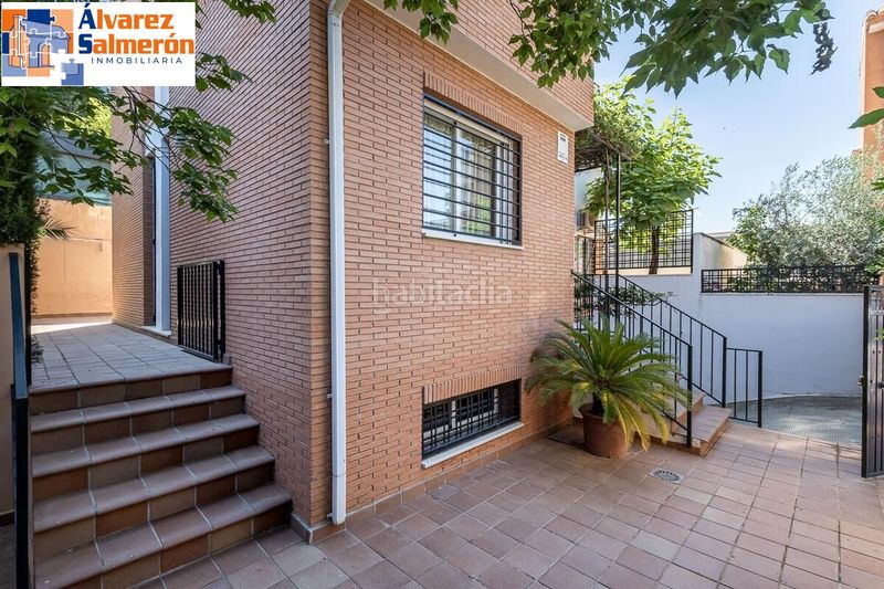 Foto 15b95af4-0e8d-40b7-a51c-90009eec5e6a. Casa amb aparcament piscina a Huétor Vega