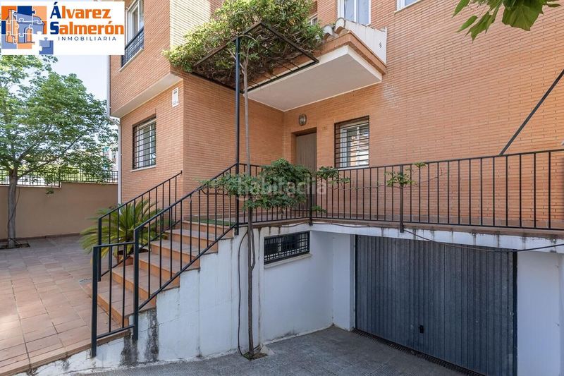 Foto 5d135bba-bfcf-41c5-b761-0545ee1225aa. Casa amb aparcament piscina a Huétor Vega
