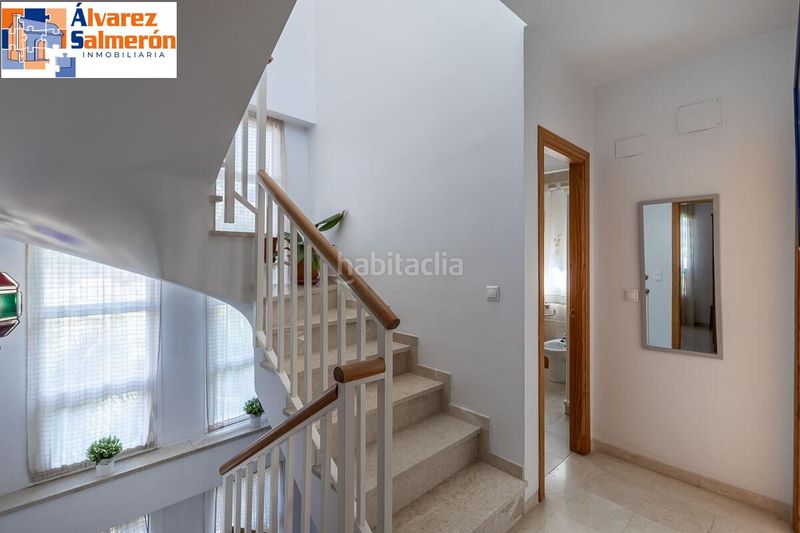 Foto 627e06fe-b845-4977-83e5-0454576d21b4. Casa amb aparcament piscina a Huétor Vega